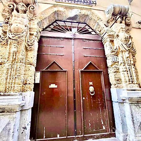 Appartamento Palazzo Barone Muzio Palermo Esterno foto